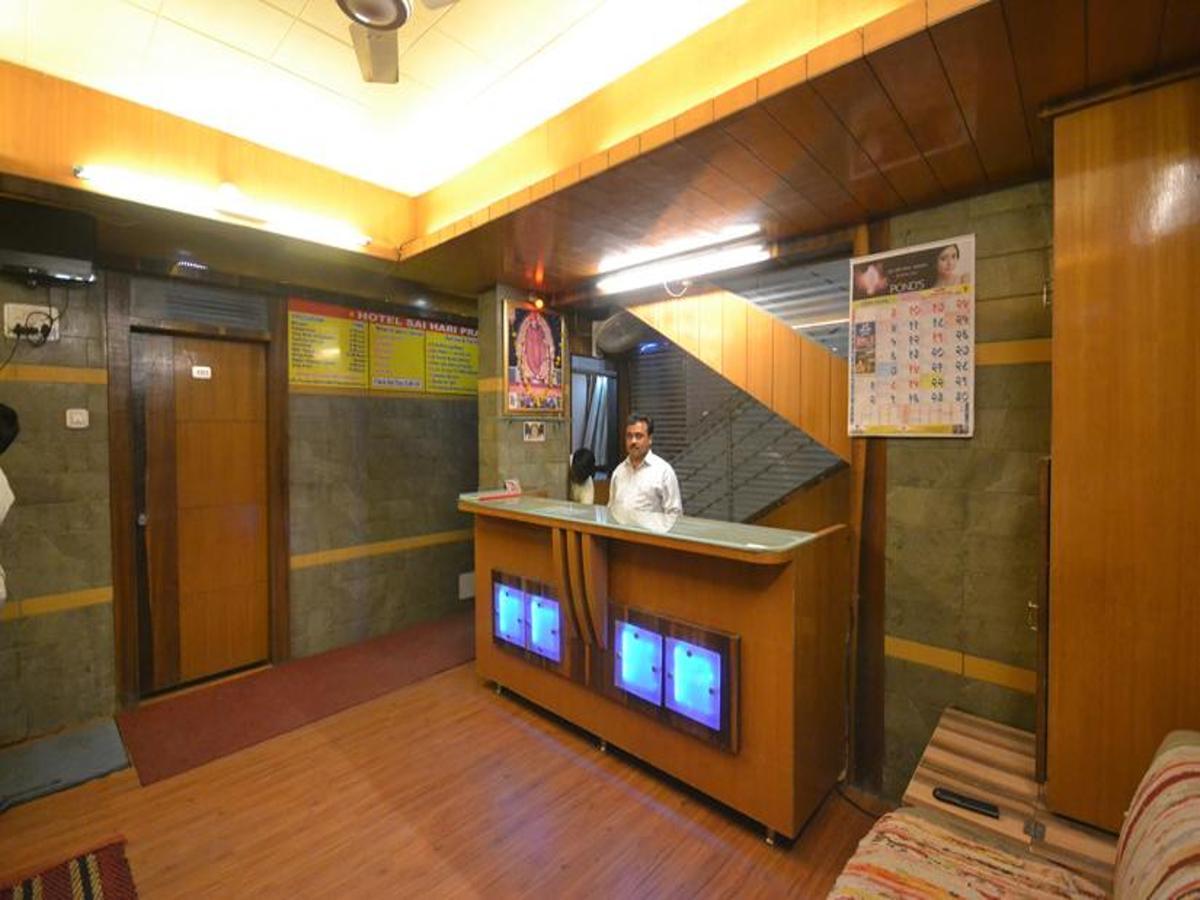 Hotel Sai Hari Prasad Shirdi Esterno foto