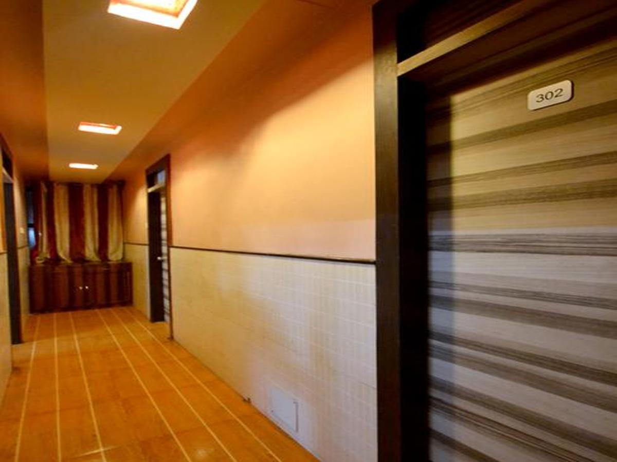 Hotel Sai Hari Prasad Shirdi Esterno foto